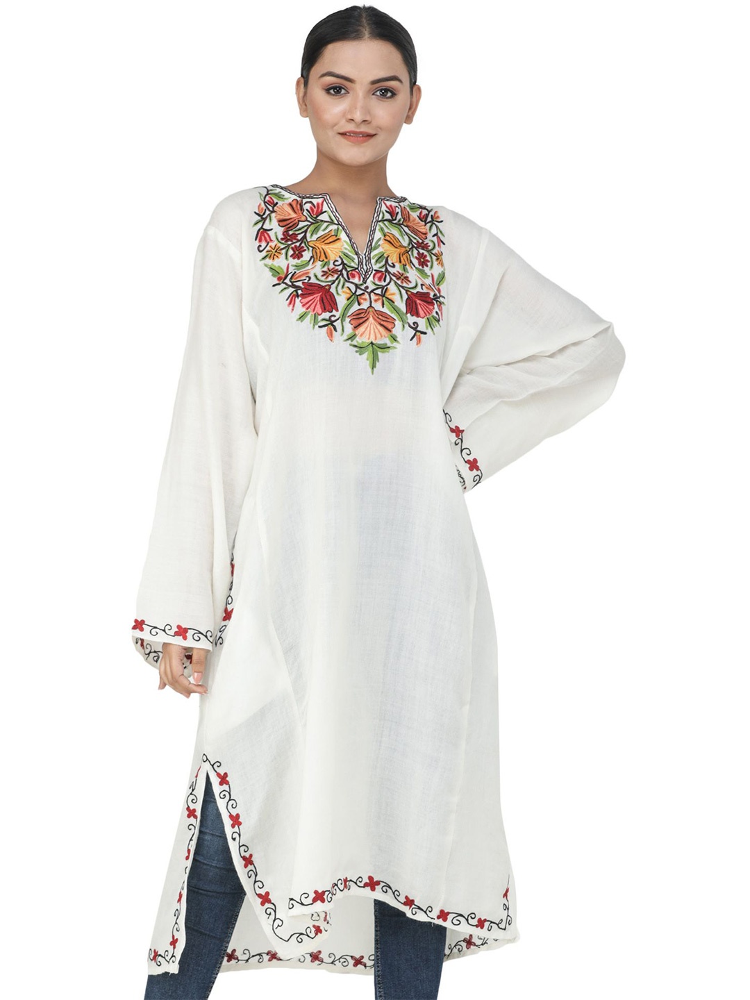 

Exotic India Antique White Wool Kashmiri Phiran with Aari on Neck