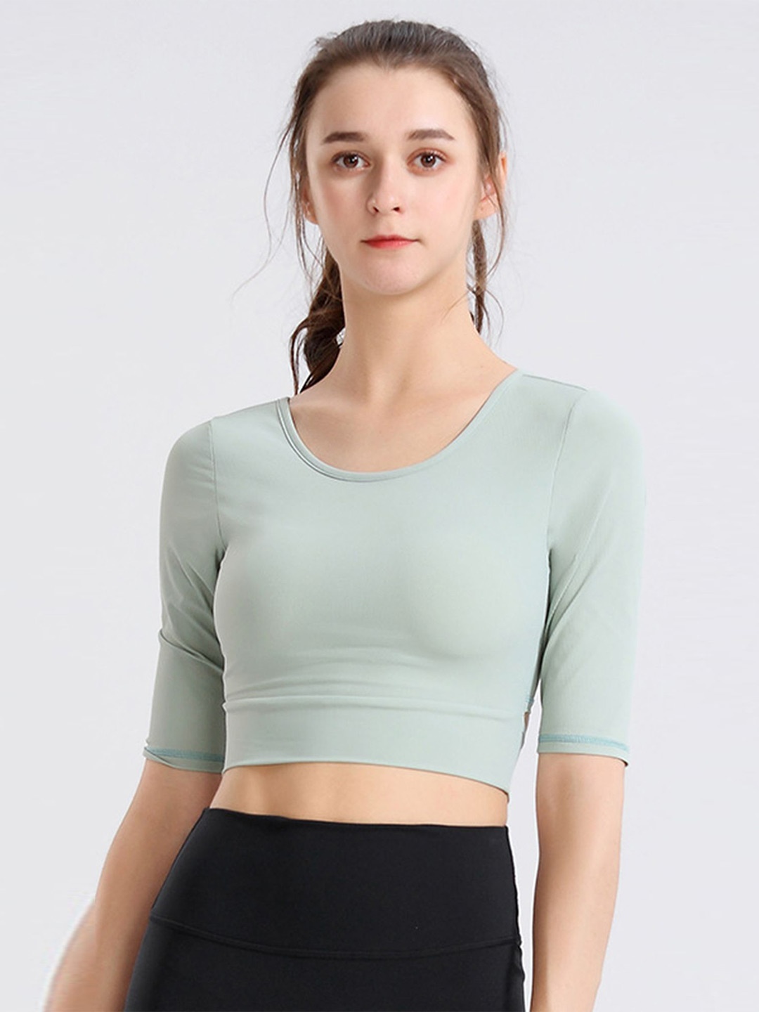 

LULU & SKY Round Neck Solid Sports Crop Top, Green