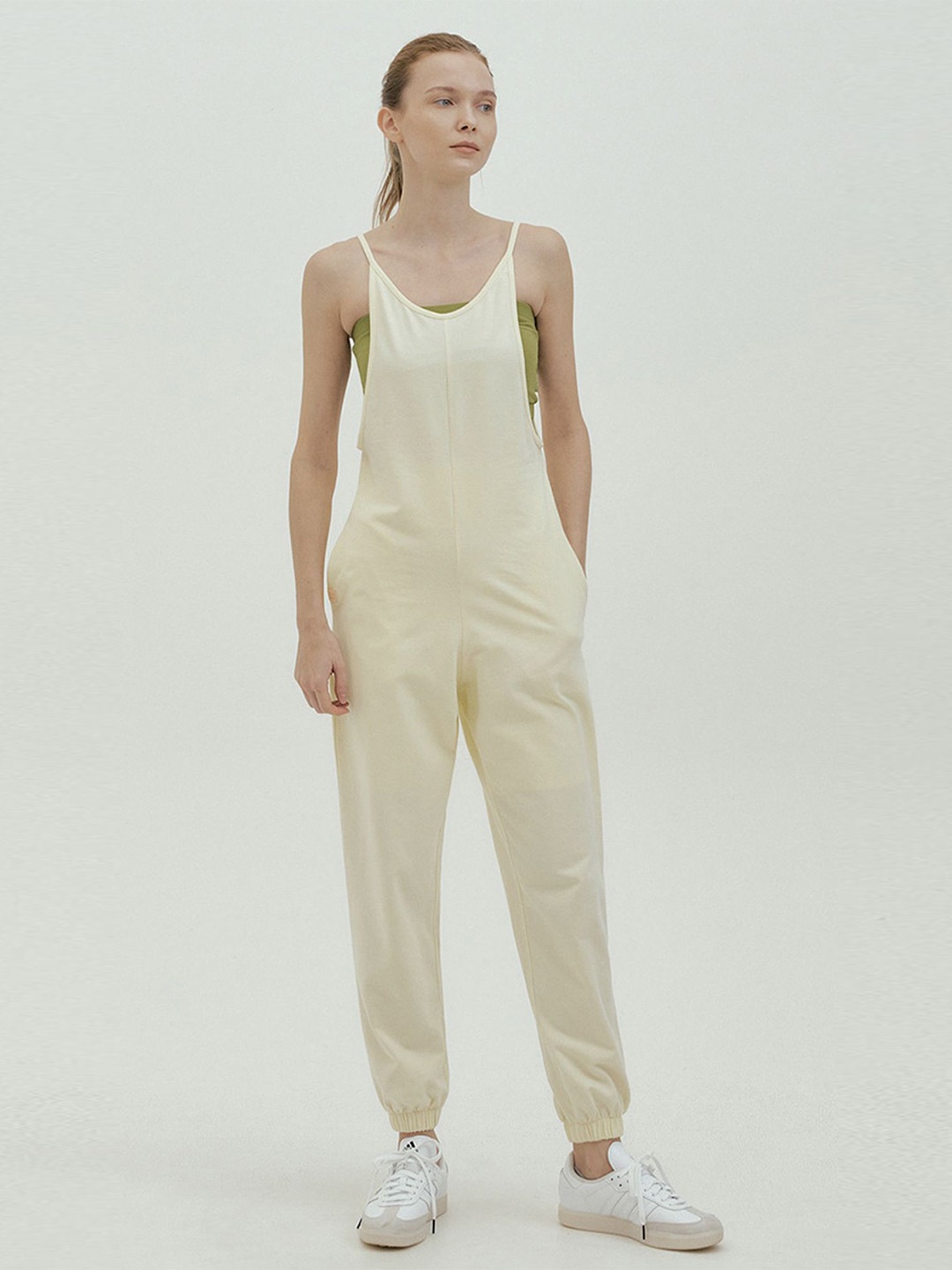 

LULU & SKY Basic Jumpsuit, Yellow