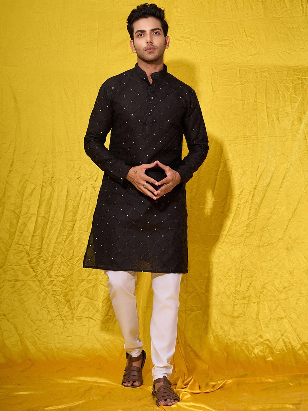 

Fashion FRICKS Men Anarkali Kurta, Black