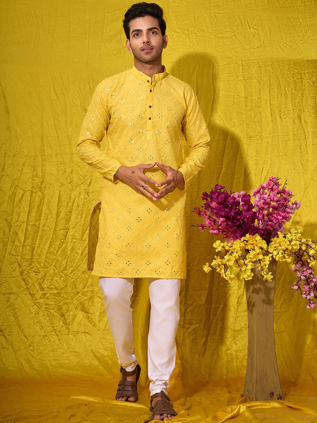 

Fashion FRICKS Men Floral Flared Sleeves Kurta, Yellow