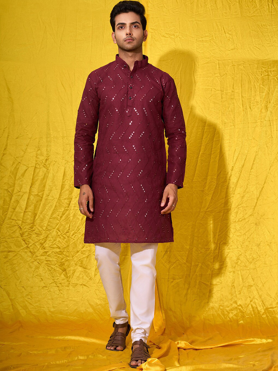 

Fashion FRICKS Men Chikankari Anarkali Kurta, Maroon