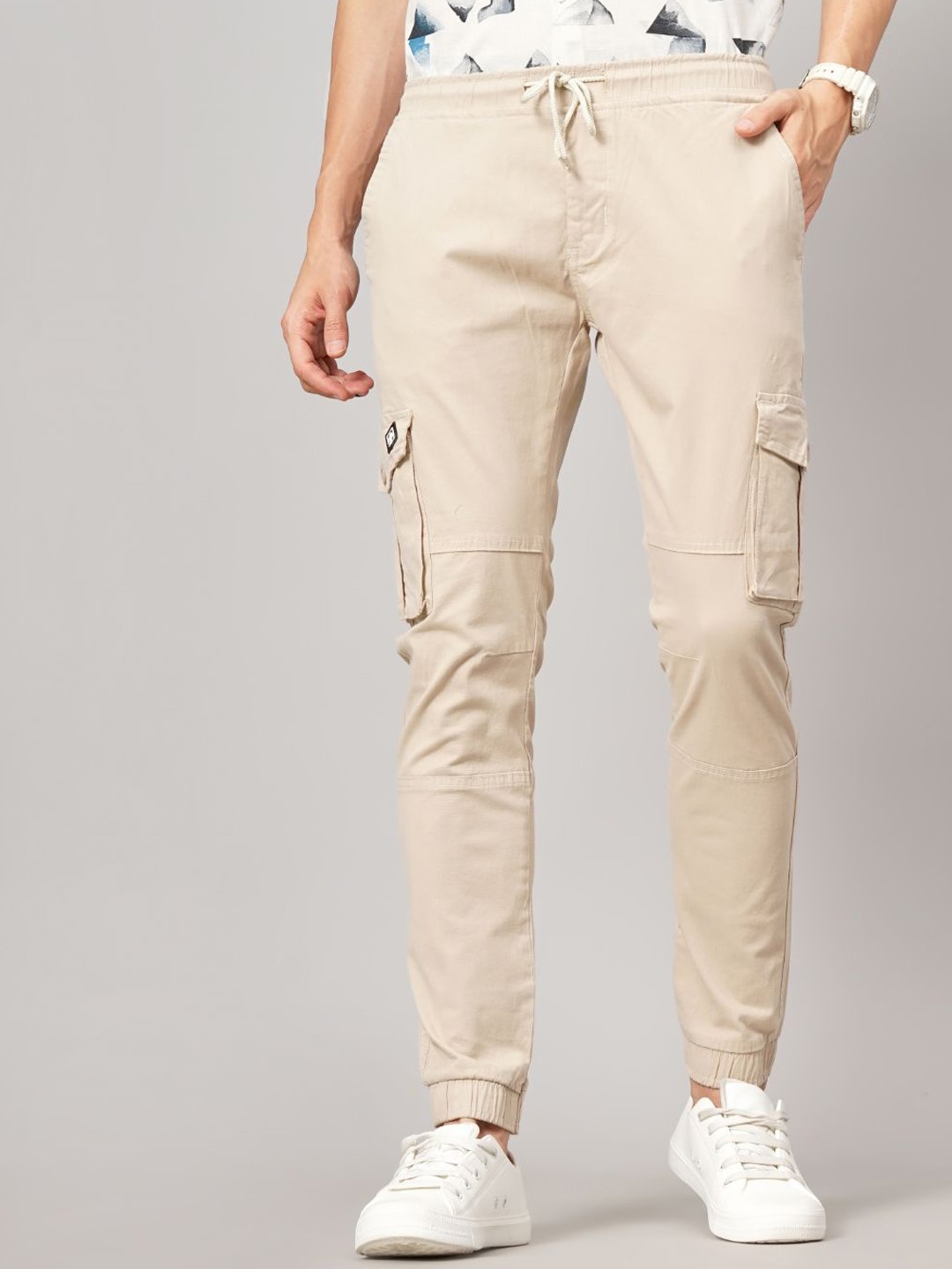 

PAUL STREET Men Smart Slim Fit Cargos Trousers, Beige
