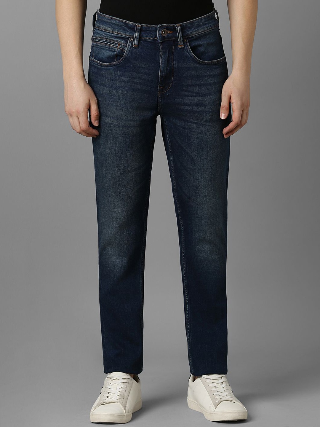 

Louis Philippe Jeans Men Slim Fit Light Fade Jeans, Navy blue