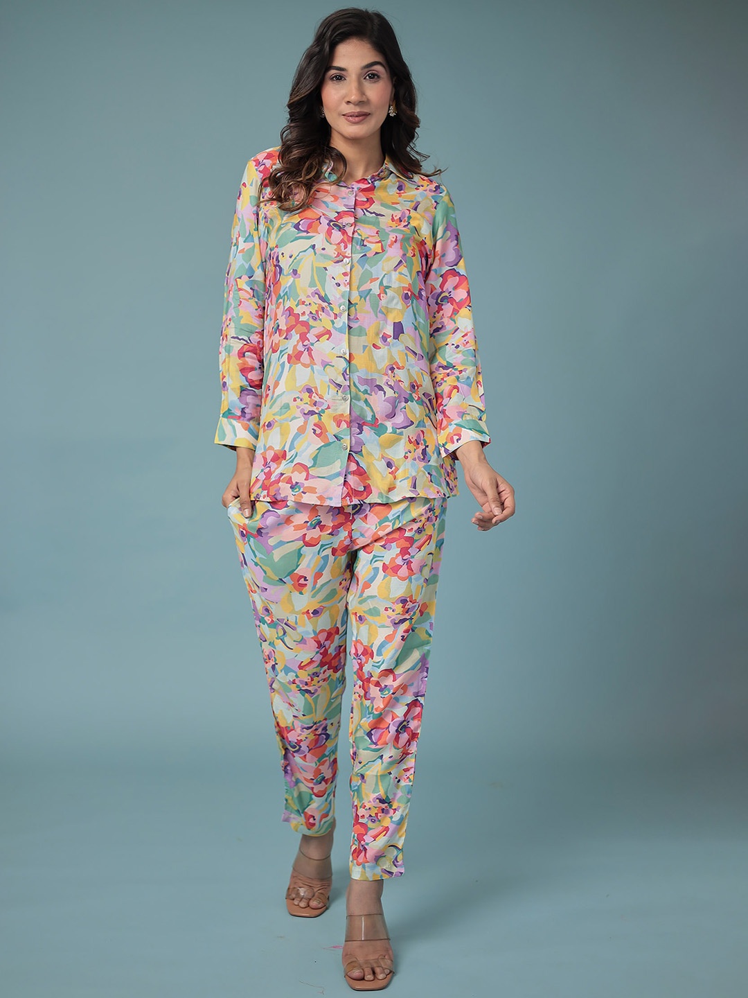 

ZARI Women Printed Long Sleeve Shirt & Trousers Co-Ords, Green