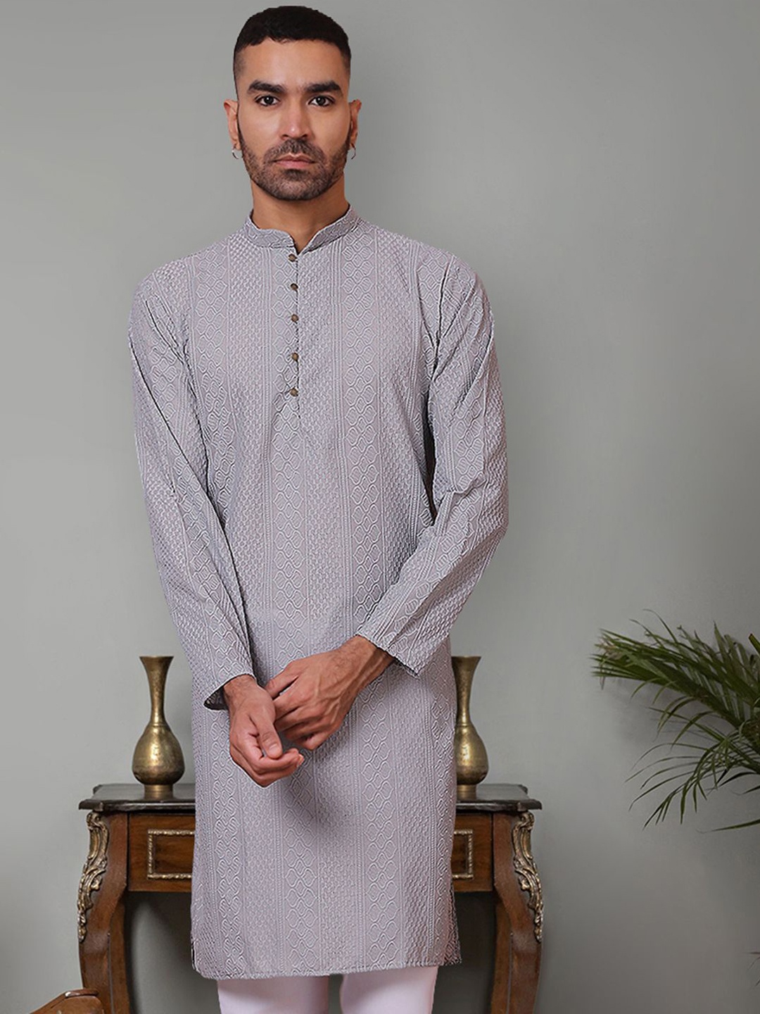 Jompers Men Flared Sleeves Thread Work Kurta, Grey
