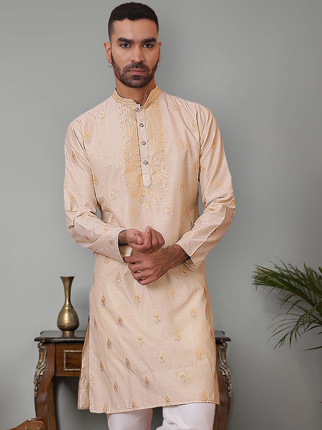 

Jompers Men Embroidered Thread Work Pathani Kurta, Cream