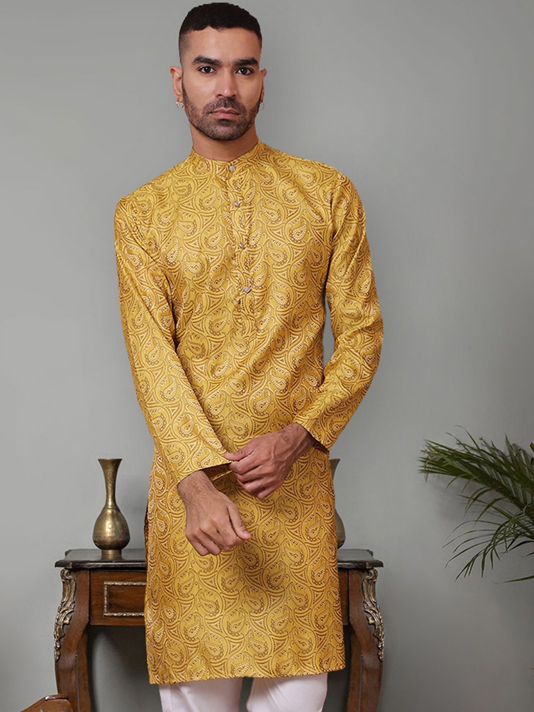 

Jompers Men Geometric Thread Work Jacquard Kurta, Yellow