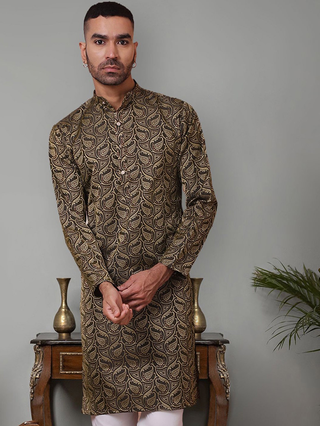 

Jompers Men Jacquard Kurta, Black