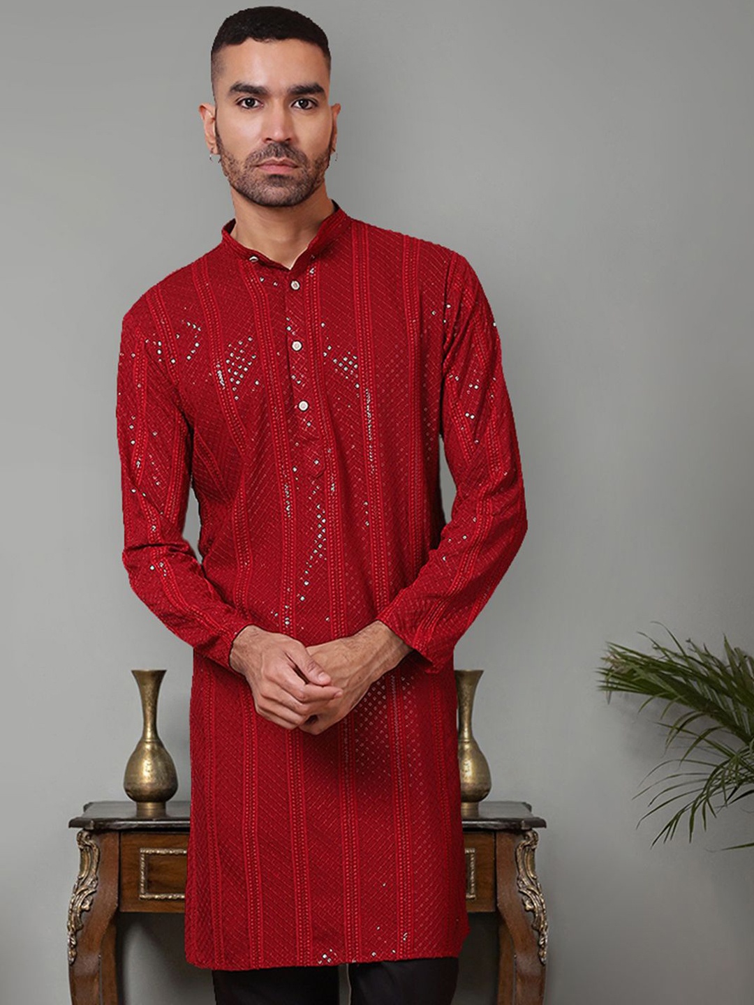 Jompers Men Geometric Embroidered Thread Work Kurta, Maroon