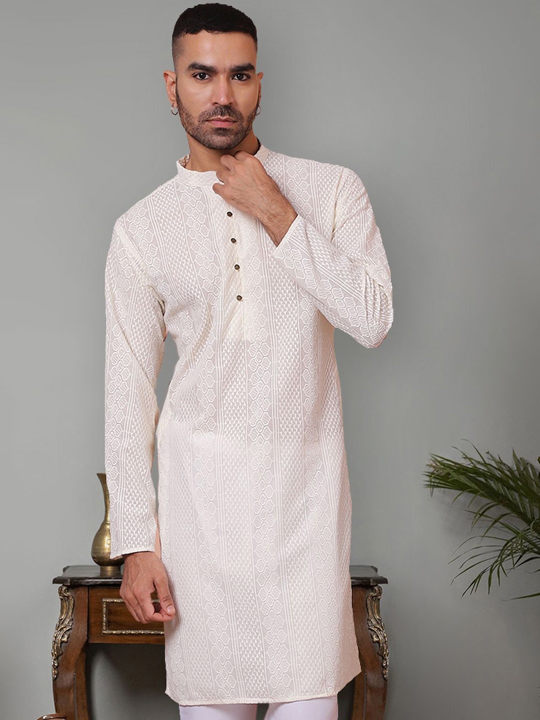

Jompers Men Geometric Thread Work Pathani Kurta, Cream
