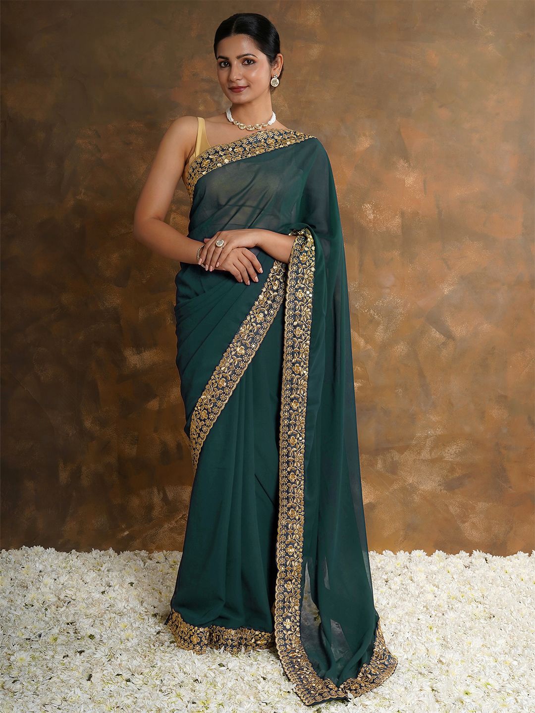 

TEEJH Embroidered Saree, Green