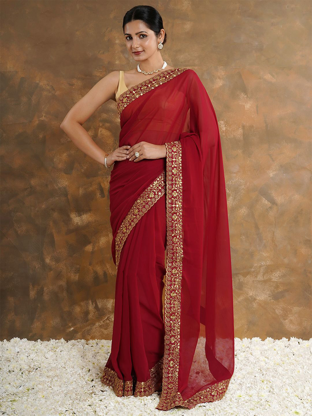 

TEEJH Embroidered Saree, Red