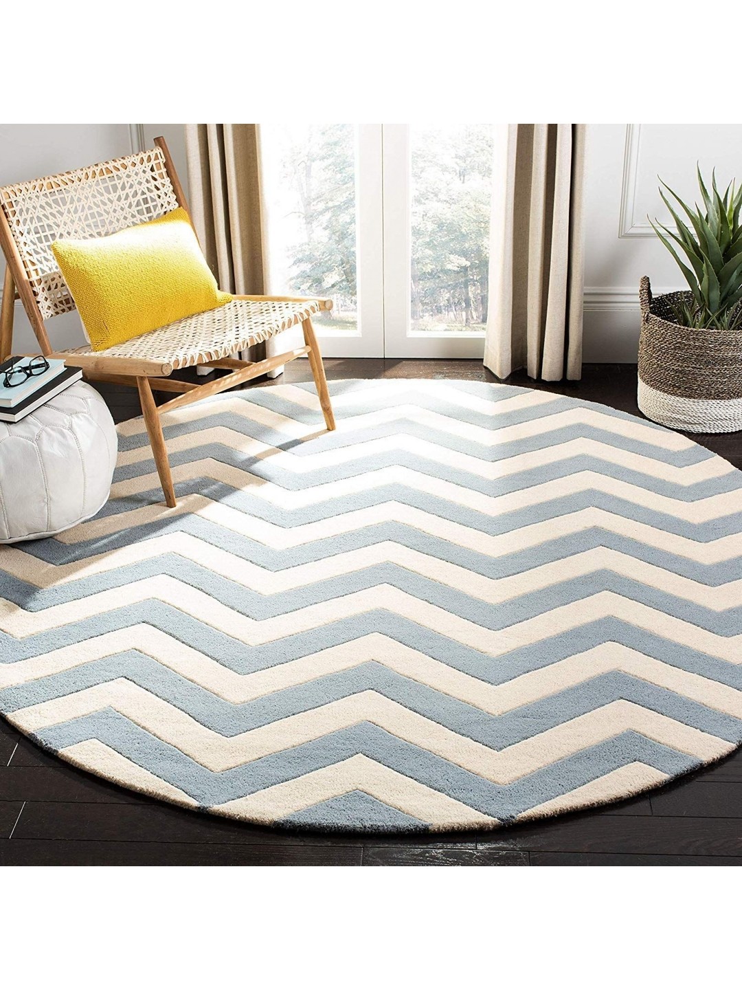 

IMRA CARPET Blue & White Geometric Printed Round Shaped Woollen Carpet