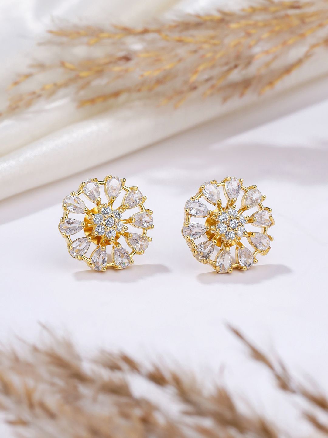 

THE AAB STUDIO Circular Studs Earrings, Gold