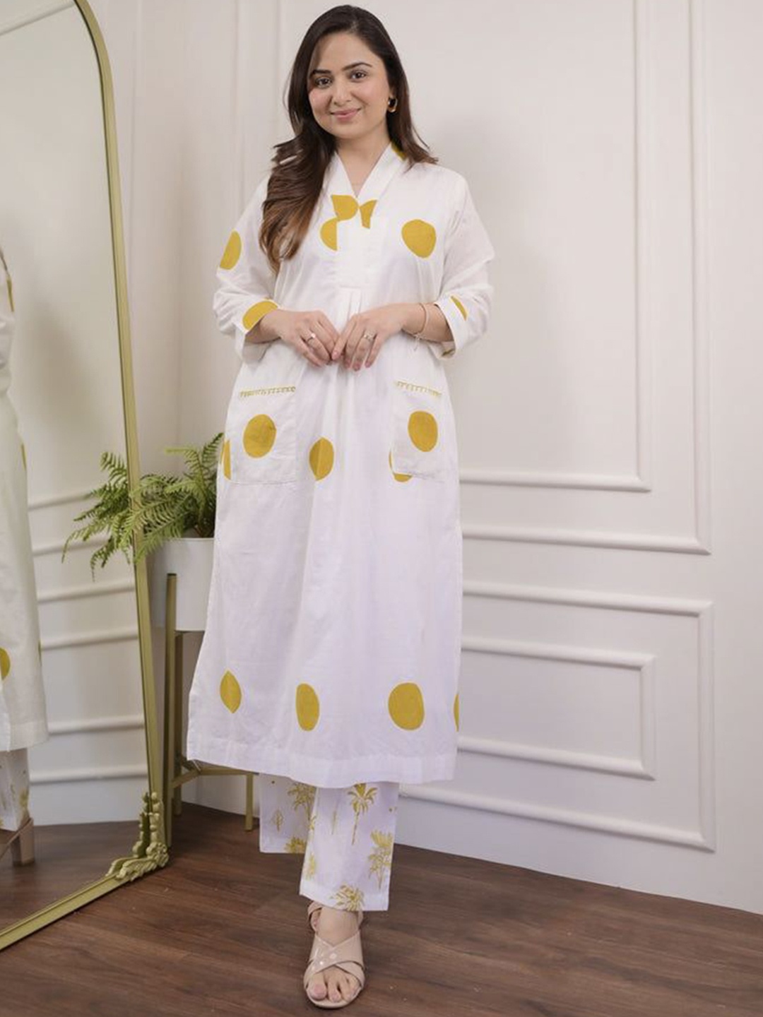KALINI Women Ethnic Motifs Printed Regular Kurti with Palazzos, White
