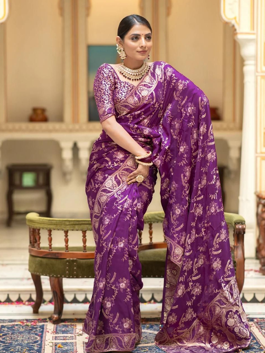 

SHIJILA Woven Design Zari Kanjeevaram Saree, Purple