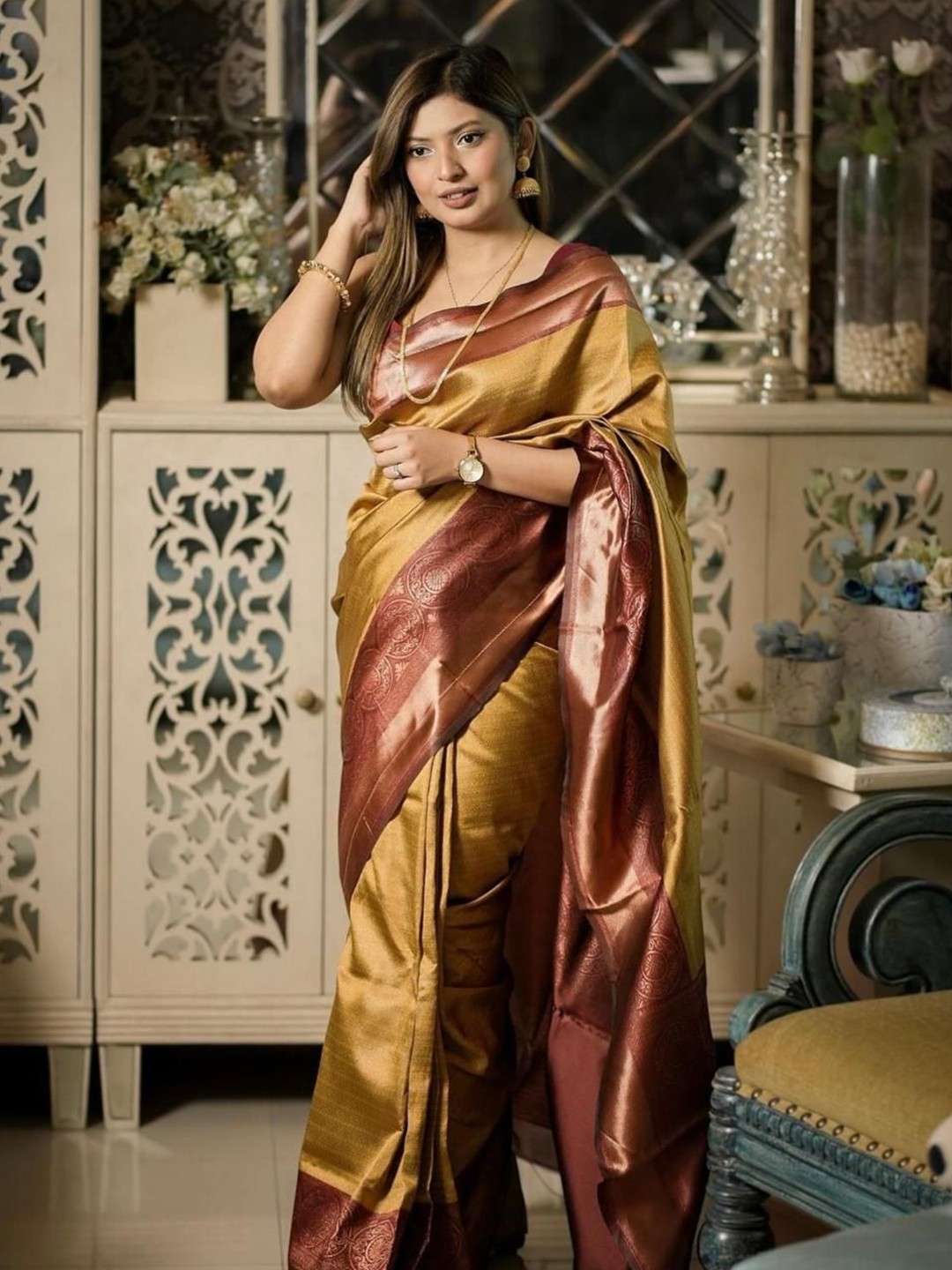 

SHIJILA Ethnic Motifs Zari Art Silk Kanjeevaram Saree, Yellow