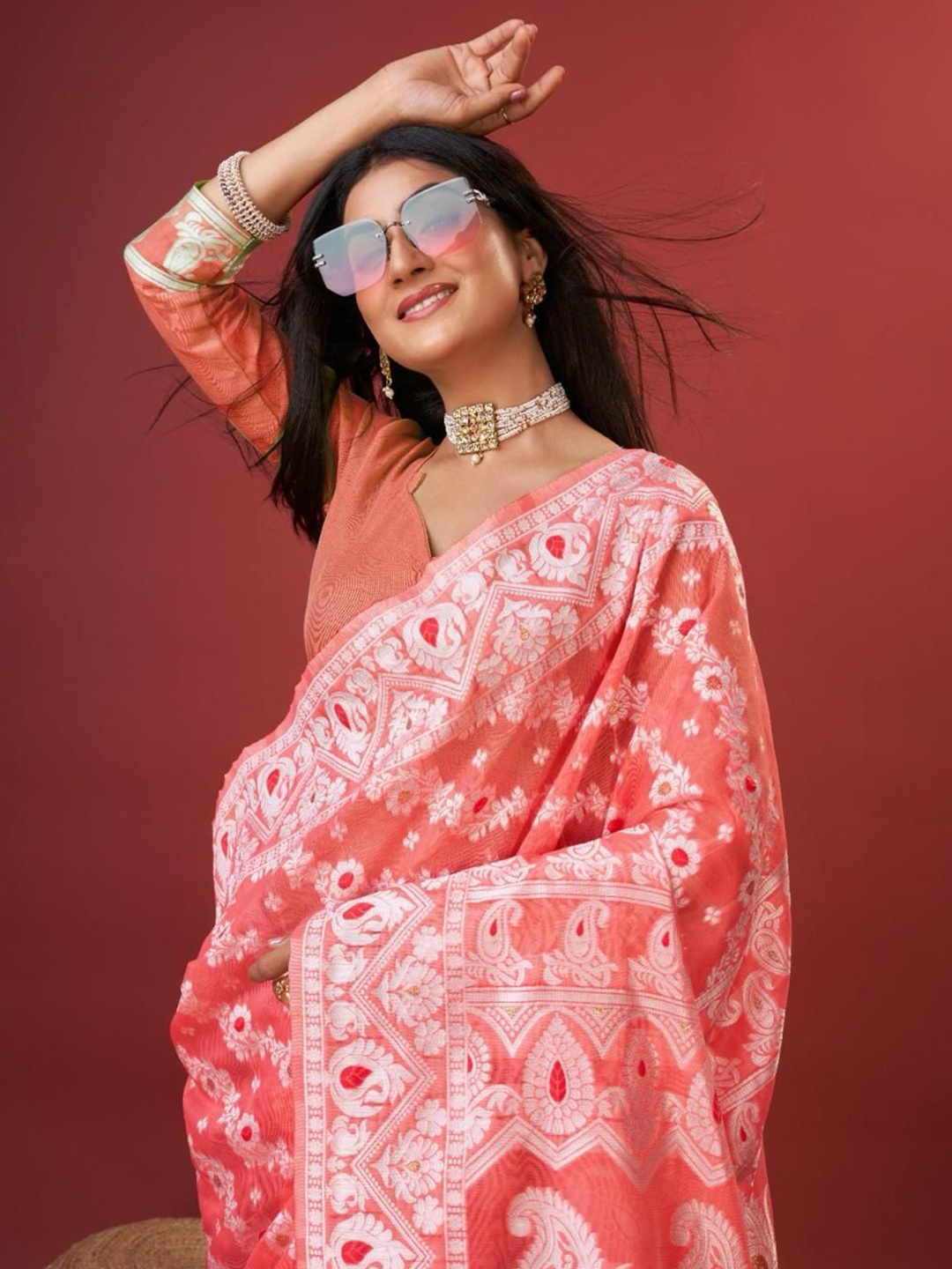 

SHIJILA Woven Design Zari Art Silk Kanjeevaram Saree, Peach