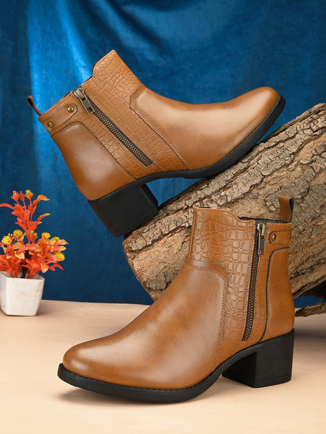 

Alleviater Women Regular Boots, Beige
