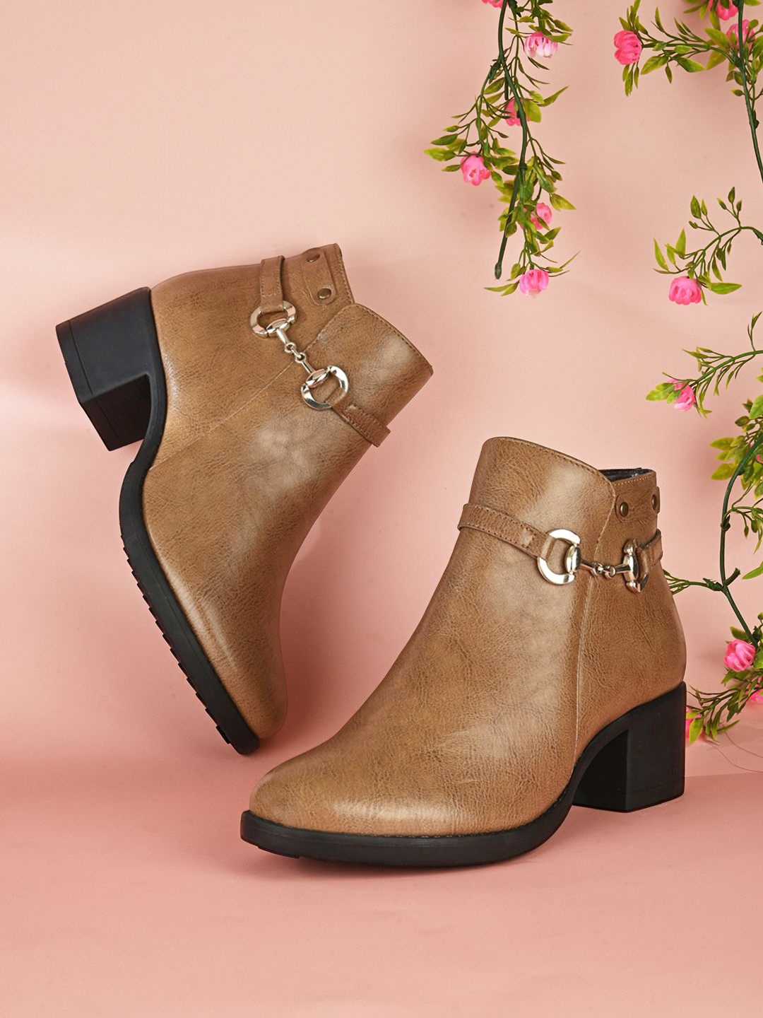 

Alleviater Women Block-Heeled Boots, Beige