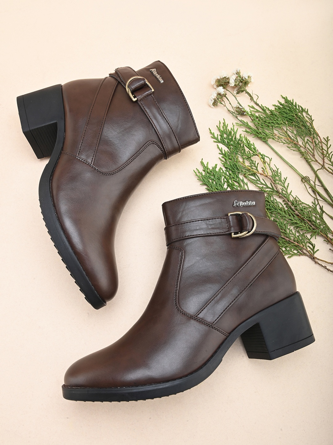 

Alleviater Women Block-Heeled Boots, Brown
