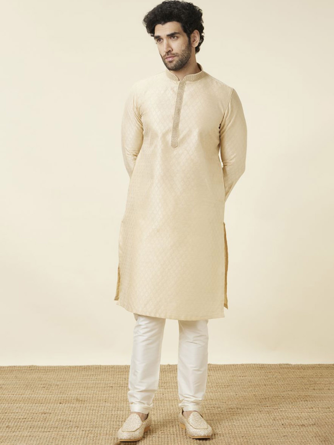

Manyavar Geometric Woven Design Mandarin Collar Straight Kurta, Beige