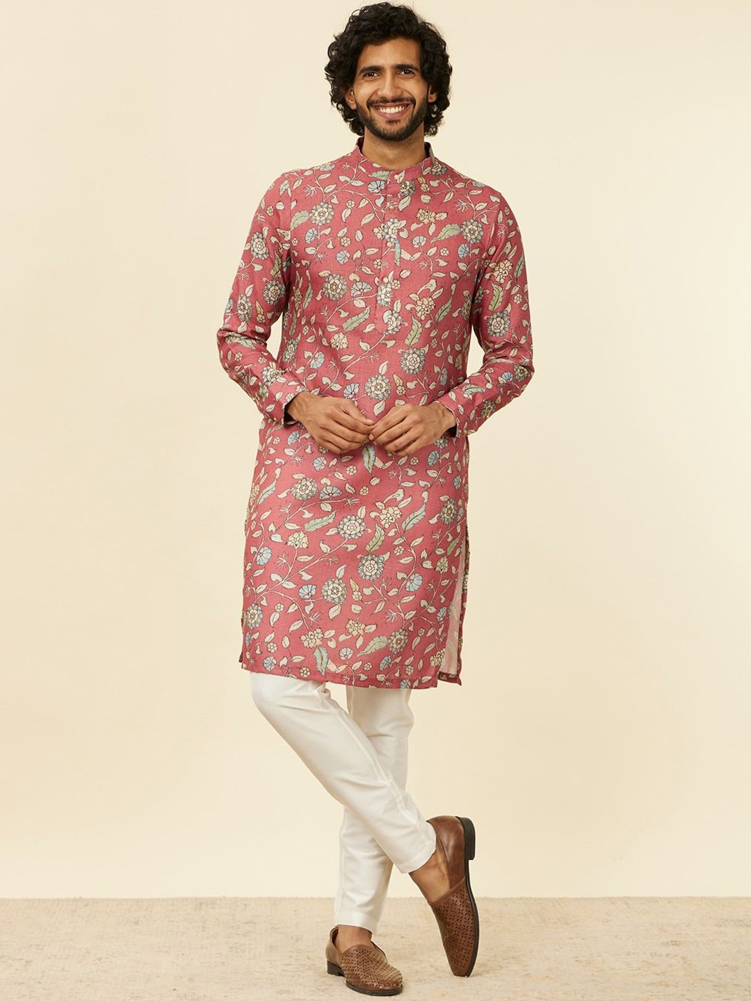 

Manyavar Men Mandarin Collar Floral Printed Self design Kurta, Rust