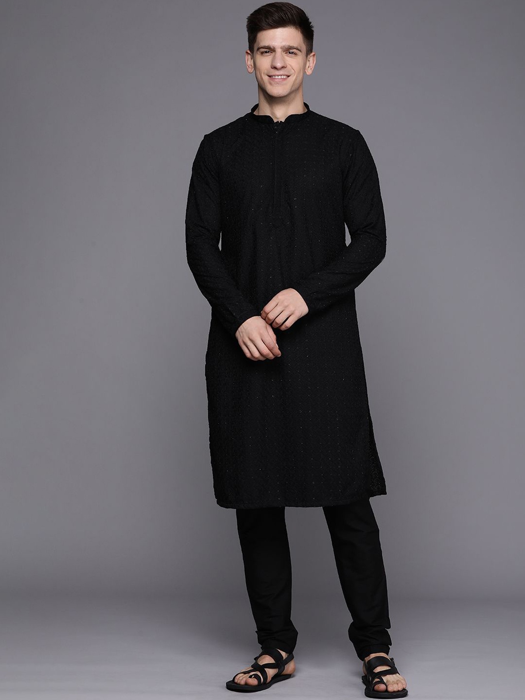 

Manyavar Men Solid Cotton Sequenced Embroidered Kurta, Black