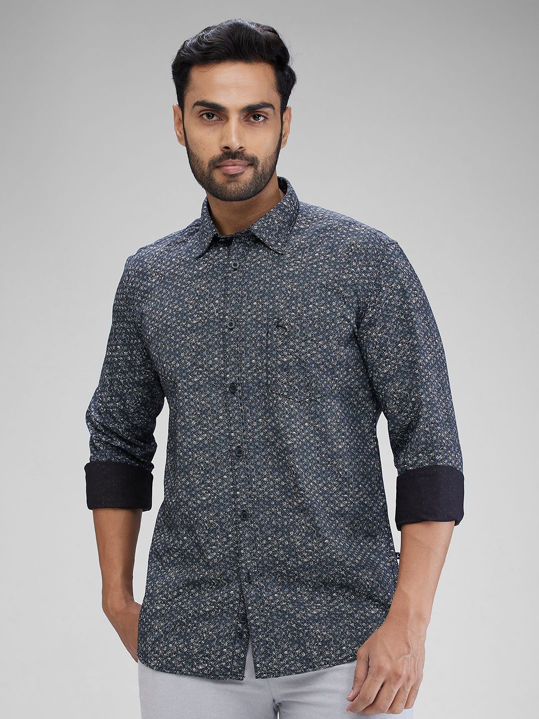 

Parx Men Slim Fit Opaque Printed Casual Shirt, Black