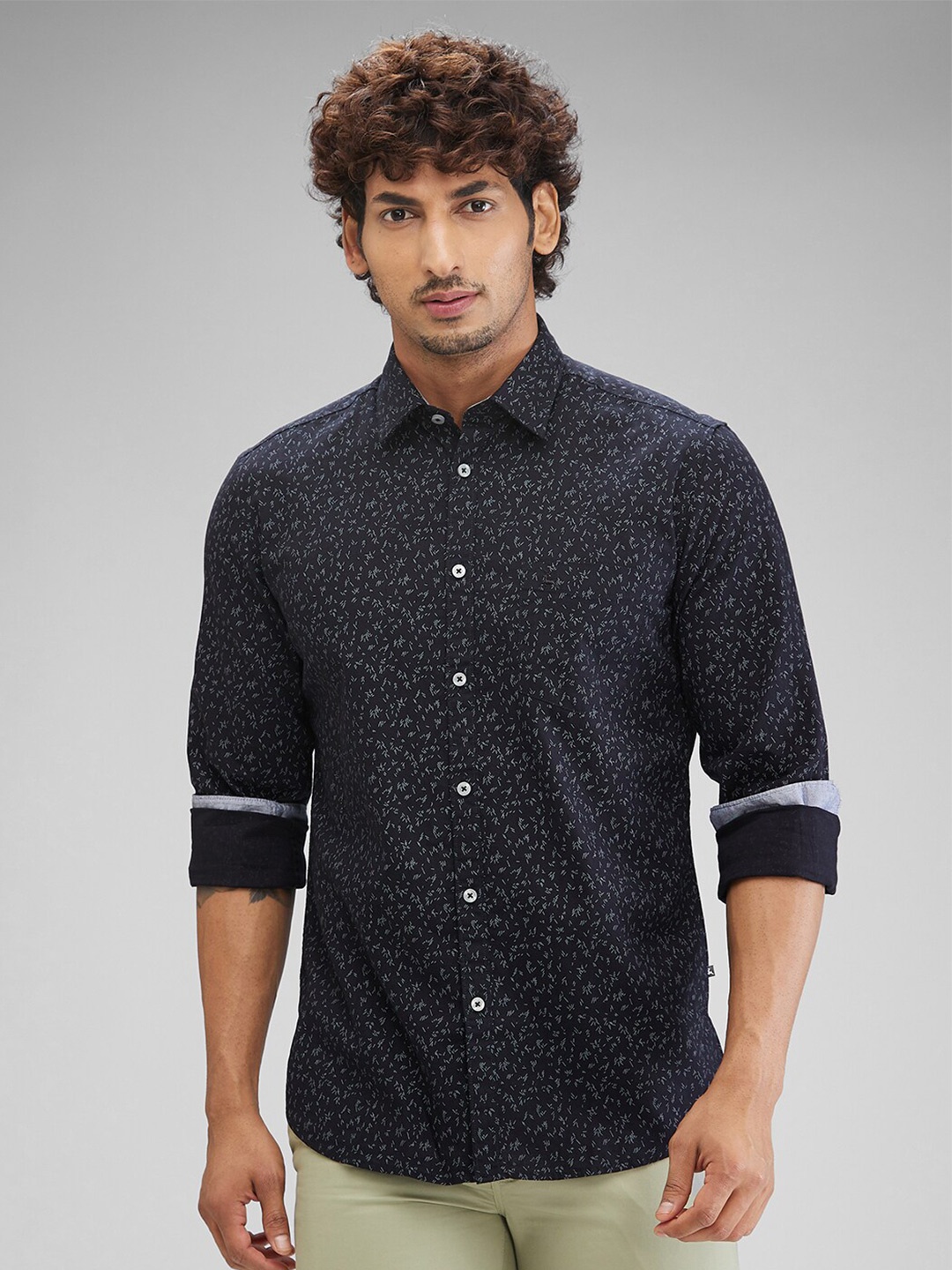 

Parx Men Slim Fit Opaque Printed Casual Shirt, Black