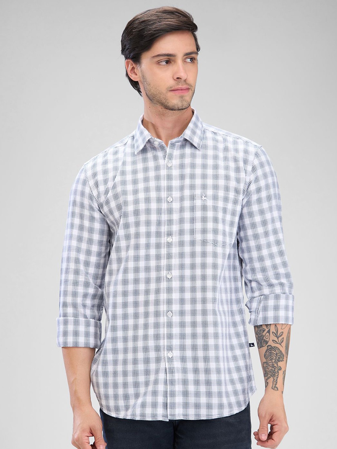 

Parx Men Slim Fit Gingham Checks Opaque Checked Casual Shirt, White