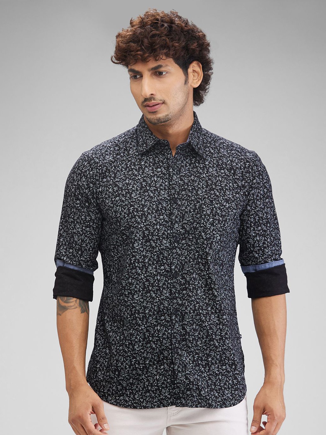 

Parx Men Slim Fit Floral Opaque Printed Casual Shirt, Black