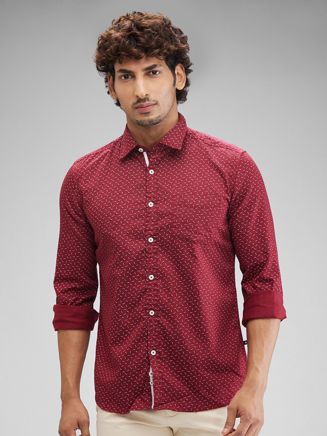 

Parx Men Slim Fit Opaque Printed Casual Shirt, Maroon