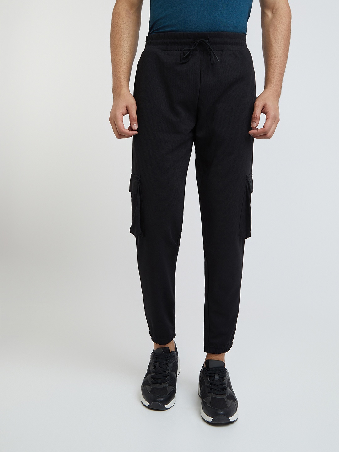 

Parx Men Mid Rise Jogger, Black