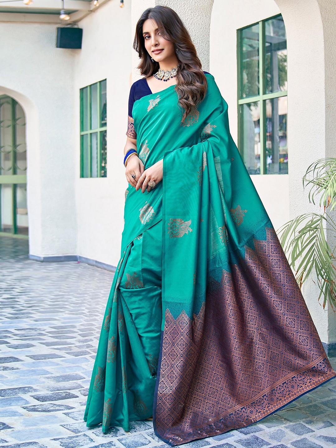 

DIVASTRI Ethnic Motifs Woven Design Banarasi Saree, Teal