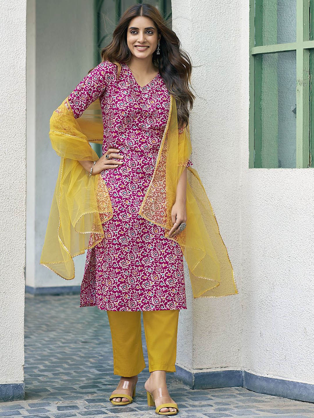 

KALINI Women Printed Regular Kurta with Trousers & Dupatta, Pink