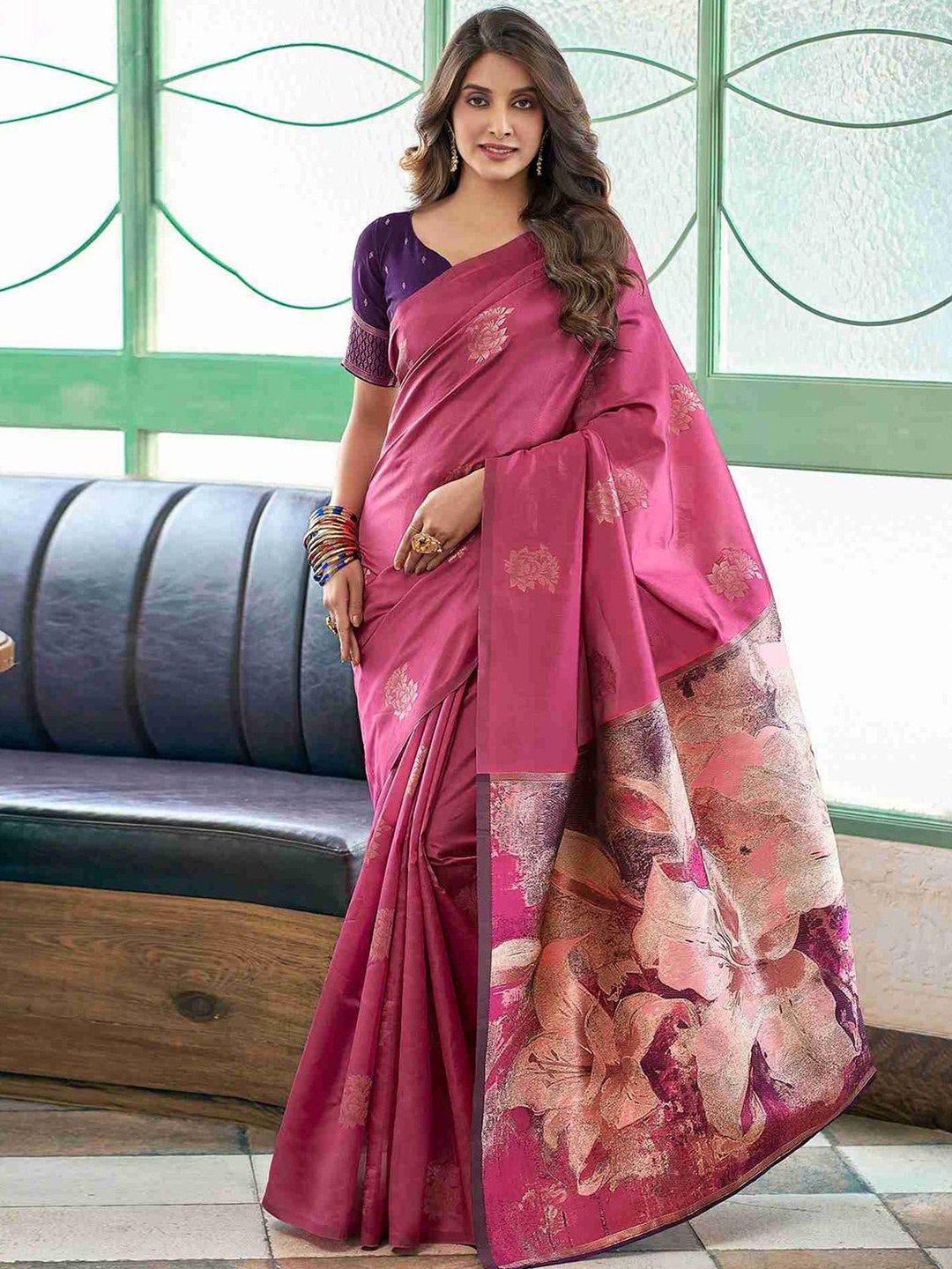 

revika Ethnic Motifs Woven Design Zari Pure Silk Kanjeevaram Saree, Pink