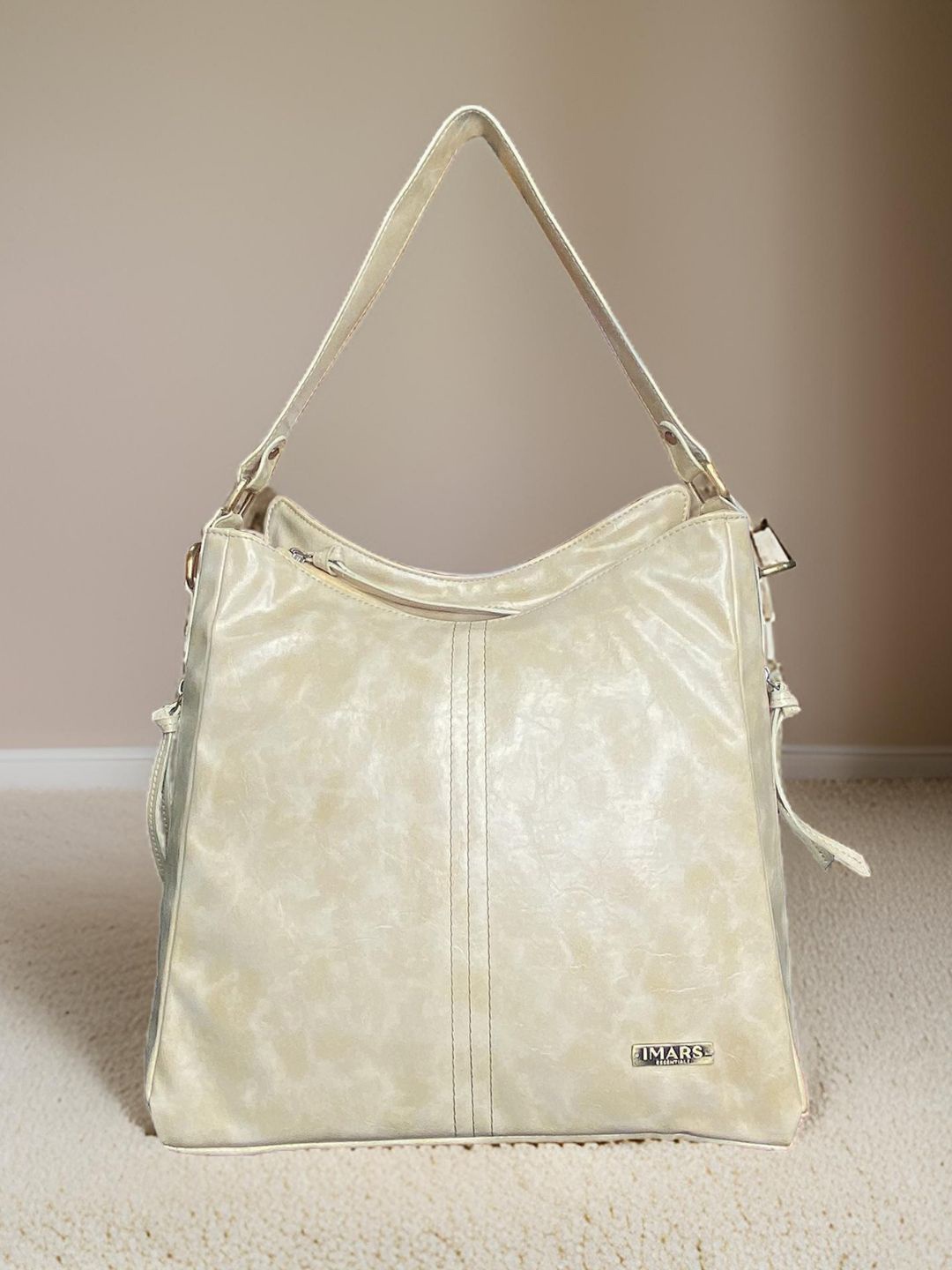 

IMARS Structured Hobo Bag with Tasselled, Beige