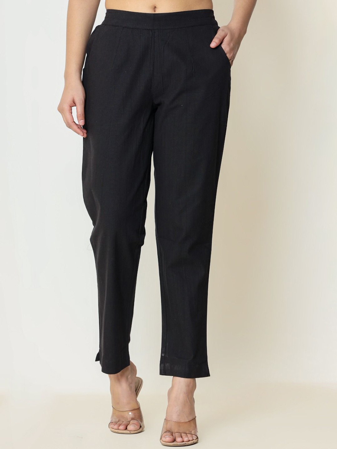 

BAESD Women Mid-Rise Regular Fit Relaxed Trousers, Black