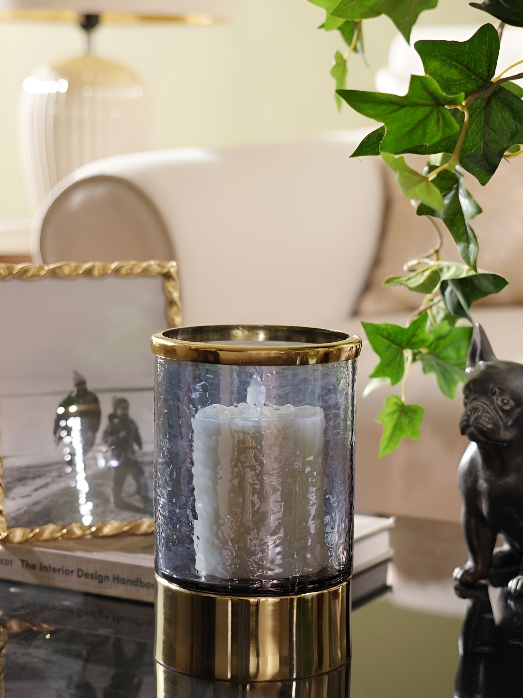 

Pure Home and Living Blue & Gold-Toned Aluminium Candle Holder