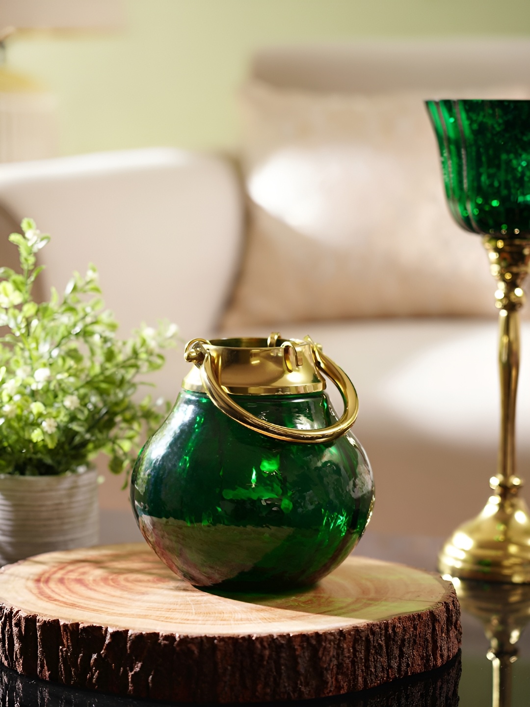 

Pure Home and Living Green & Gold Toned Aluminium Candle Holder