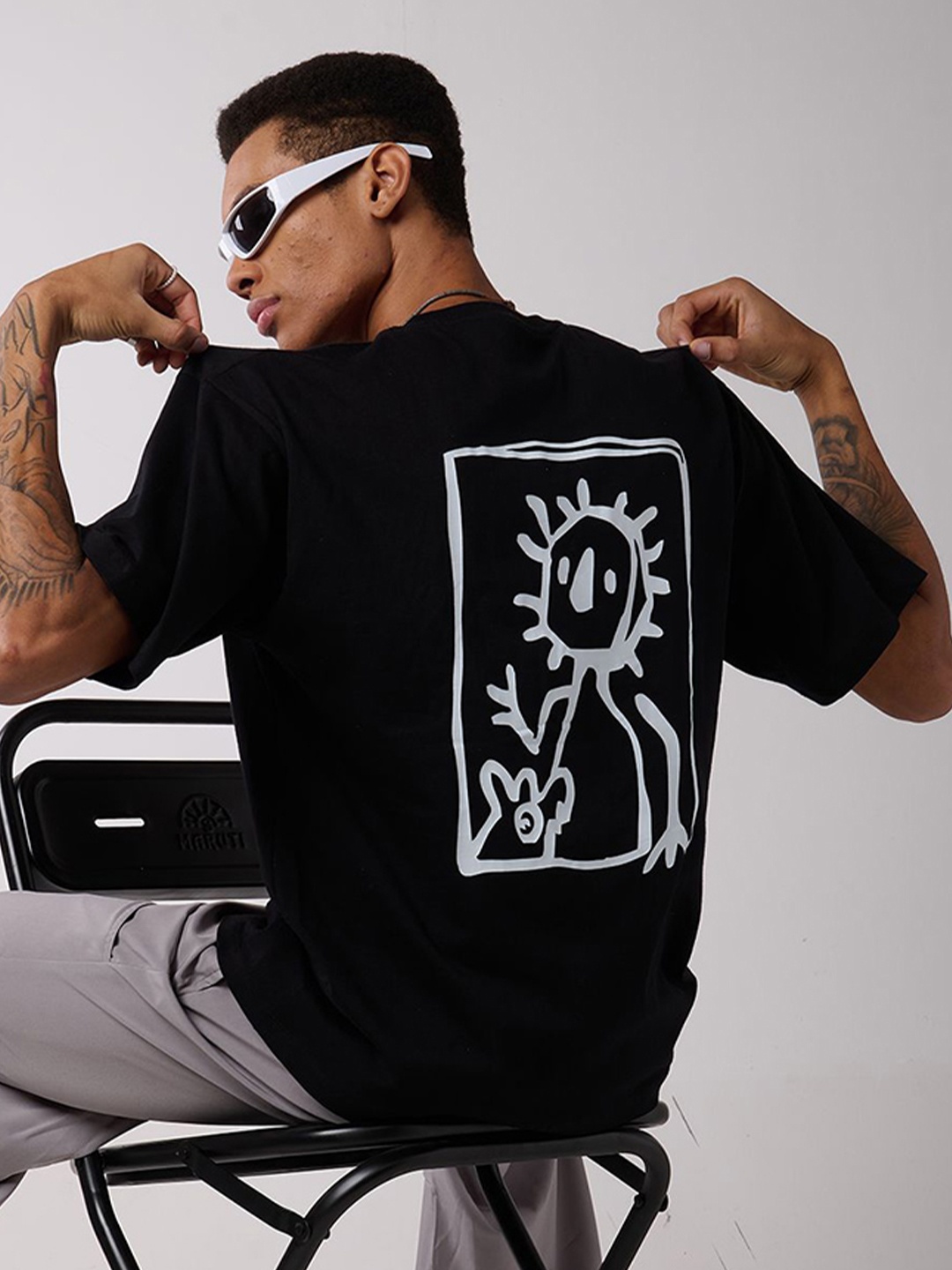 

IZF Men Round Neck Printed Oversized T-shirt, Black