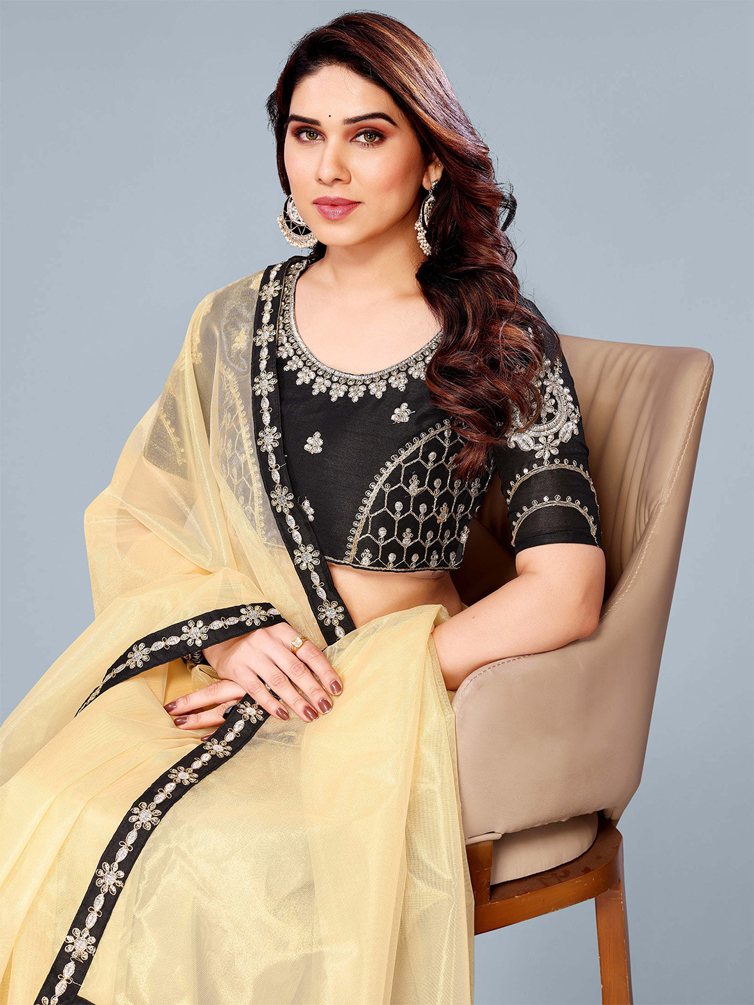 

Ashiya Fab Embellished Embroidered Net Saree, Cream