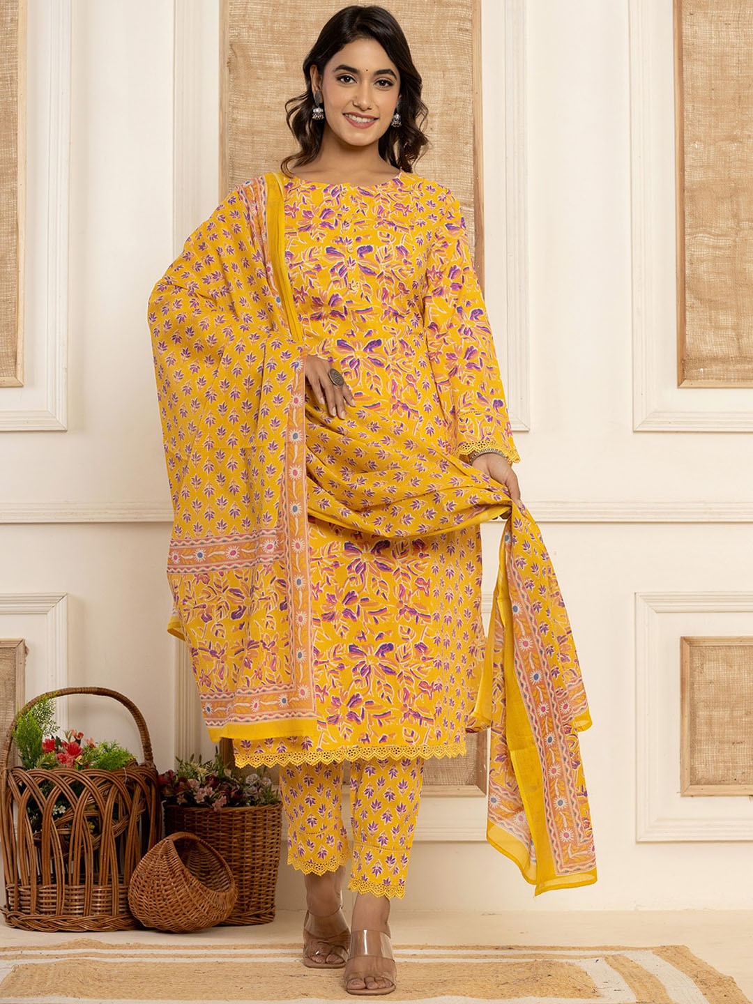 

Yufta Women Ethnic Motifs Printed Regular Pure Cotton Kurta with Trousers & With Dupatta, Yellow