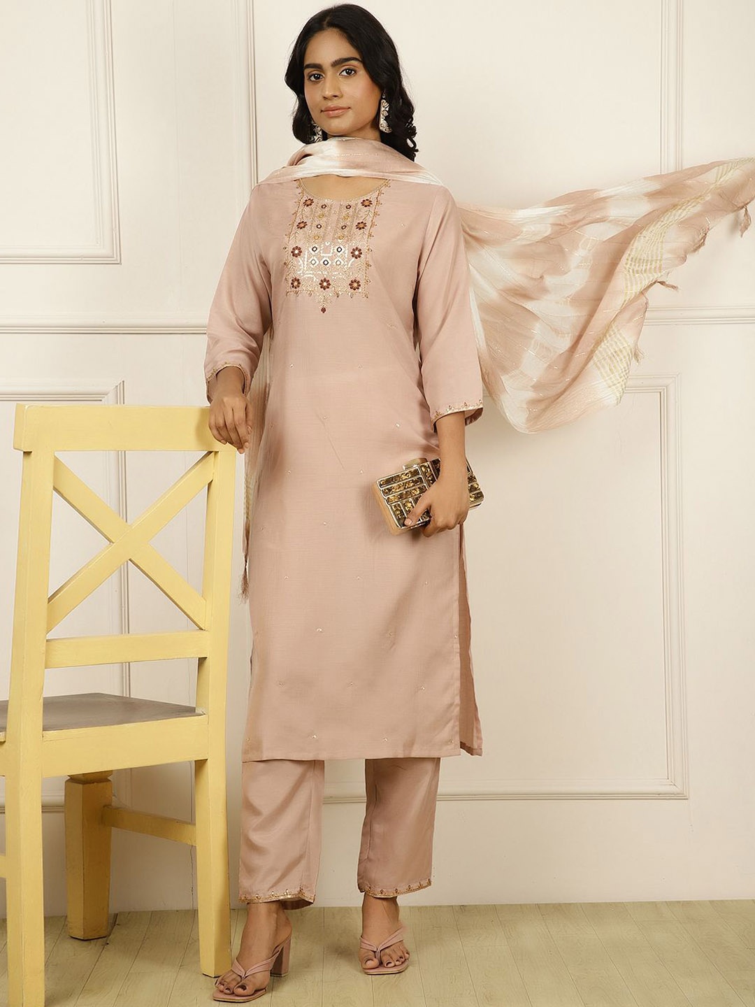 

Jaipur Kurti Women Floral Yoke Design Regular Mirror Work Kurta with Trousers, Mauve