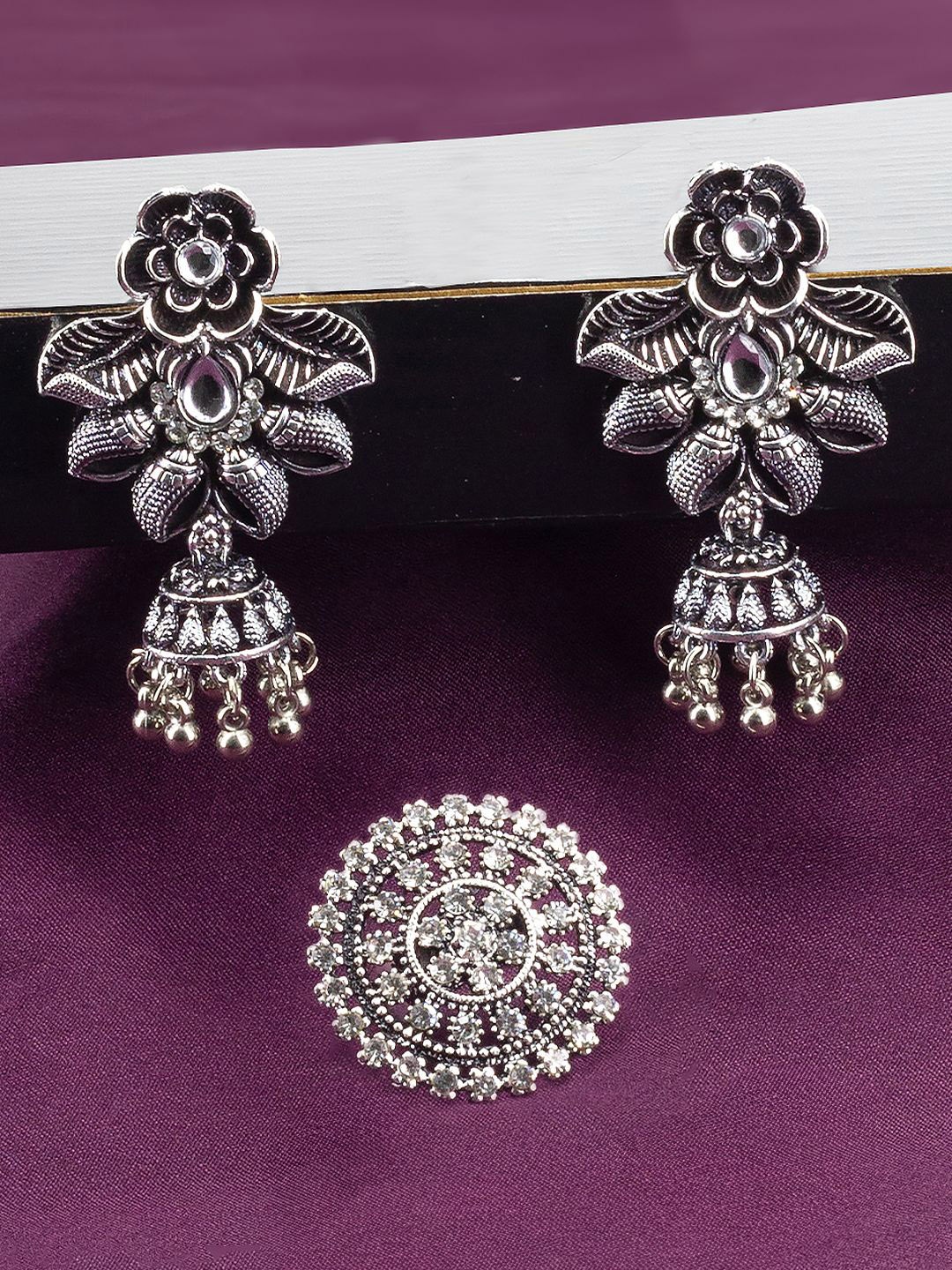 

PRIVIU Silver-Plated Oxidised Stone-Studded Jewellery Set