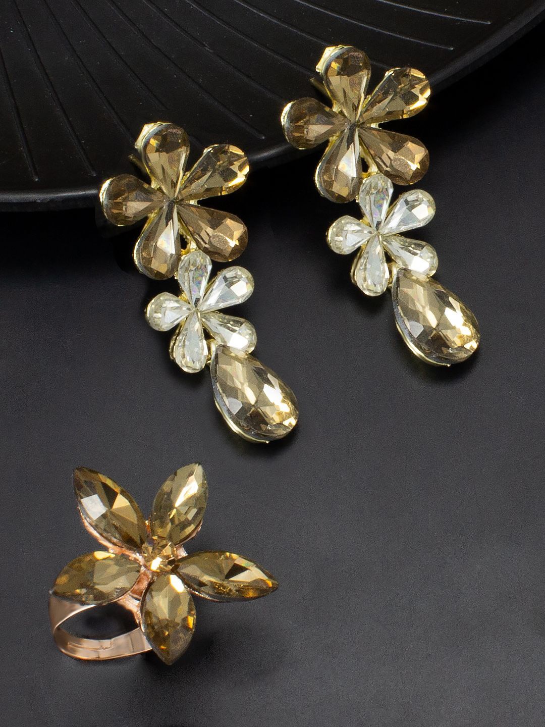 

PRIVIU Gold-Plated Floral Stones-Studded Jewellery Set