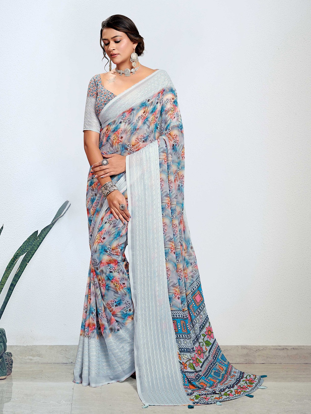 

Mitera Floral Saree, Grey