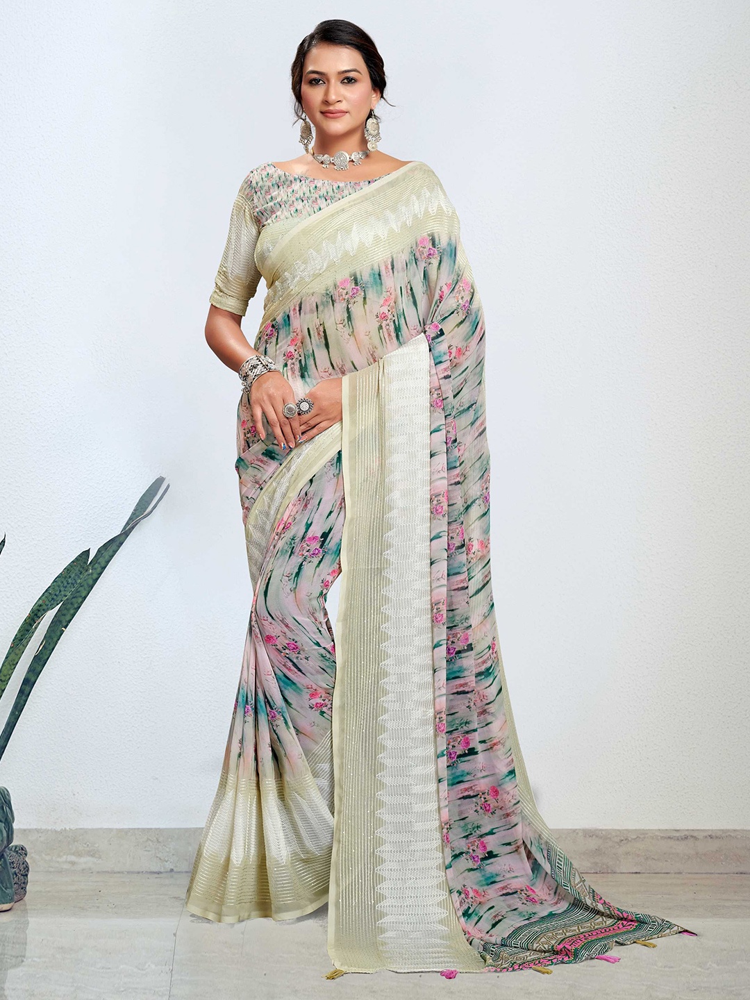 Mitera Floral Embellished Saree, Green